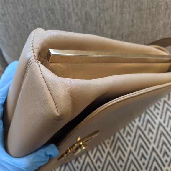 Salvatore Ferragamo Handbag / Body Bag - Picture 9 of 16